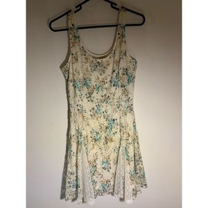 COPY - Brand new. Disney collection dress